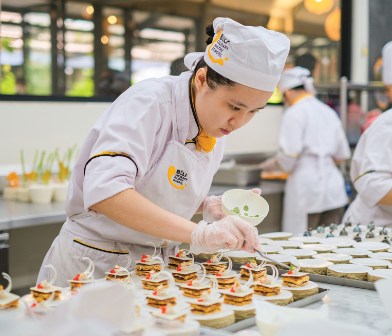 Professional Chef Pastry Bakery